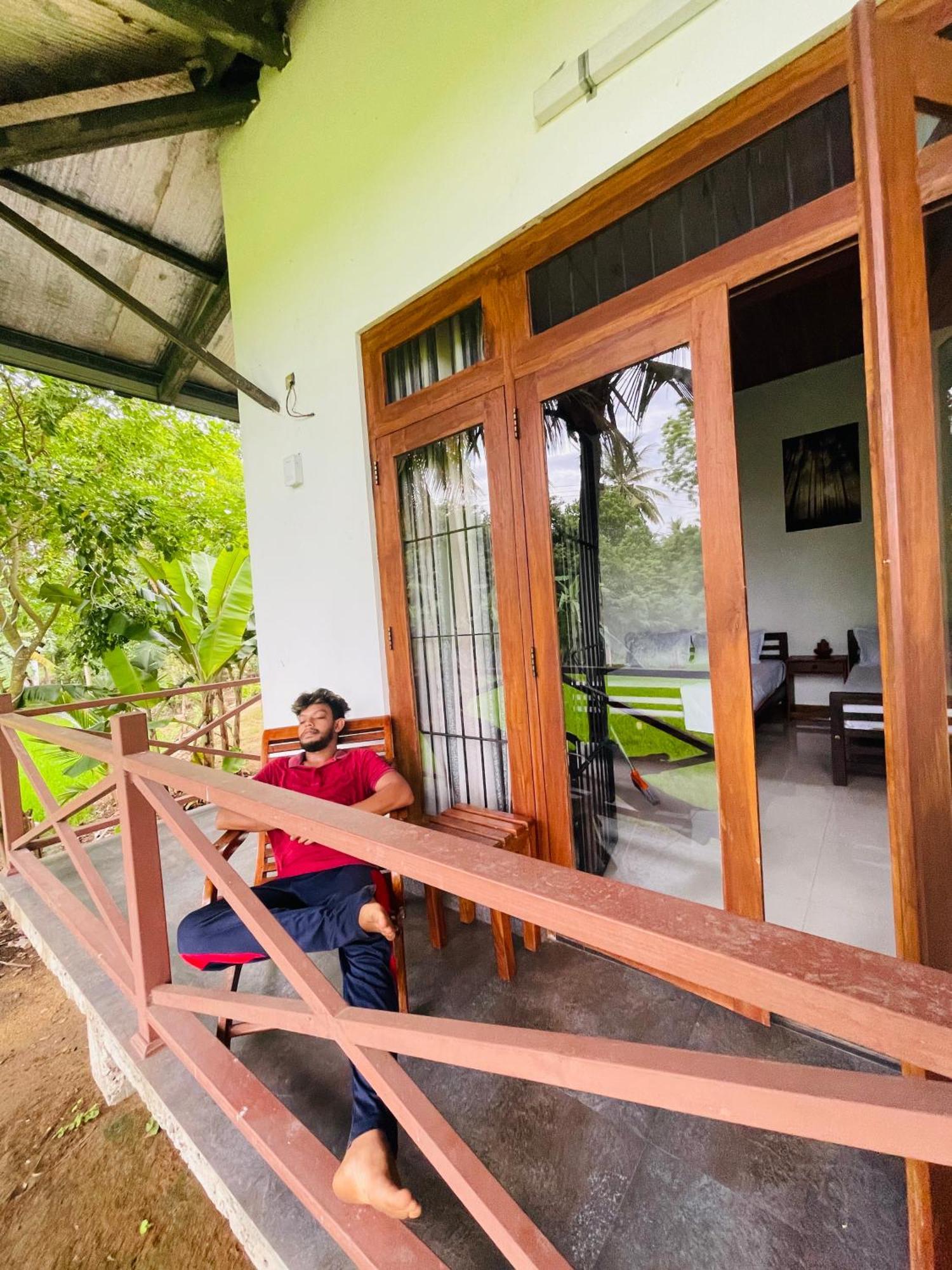 Anuradhapura Hotels Dış mekan fotoğraf
